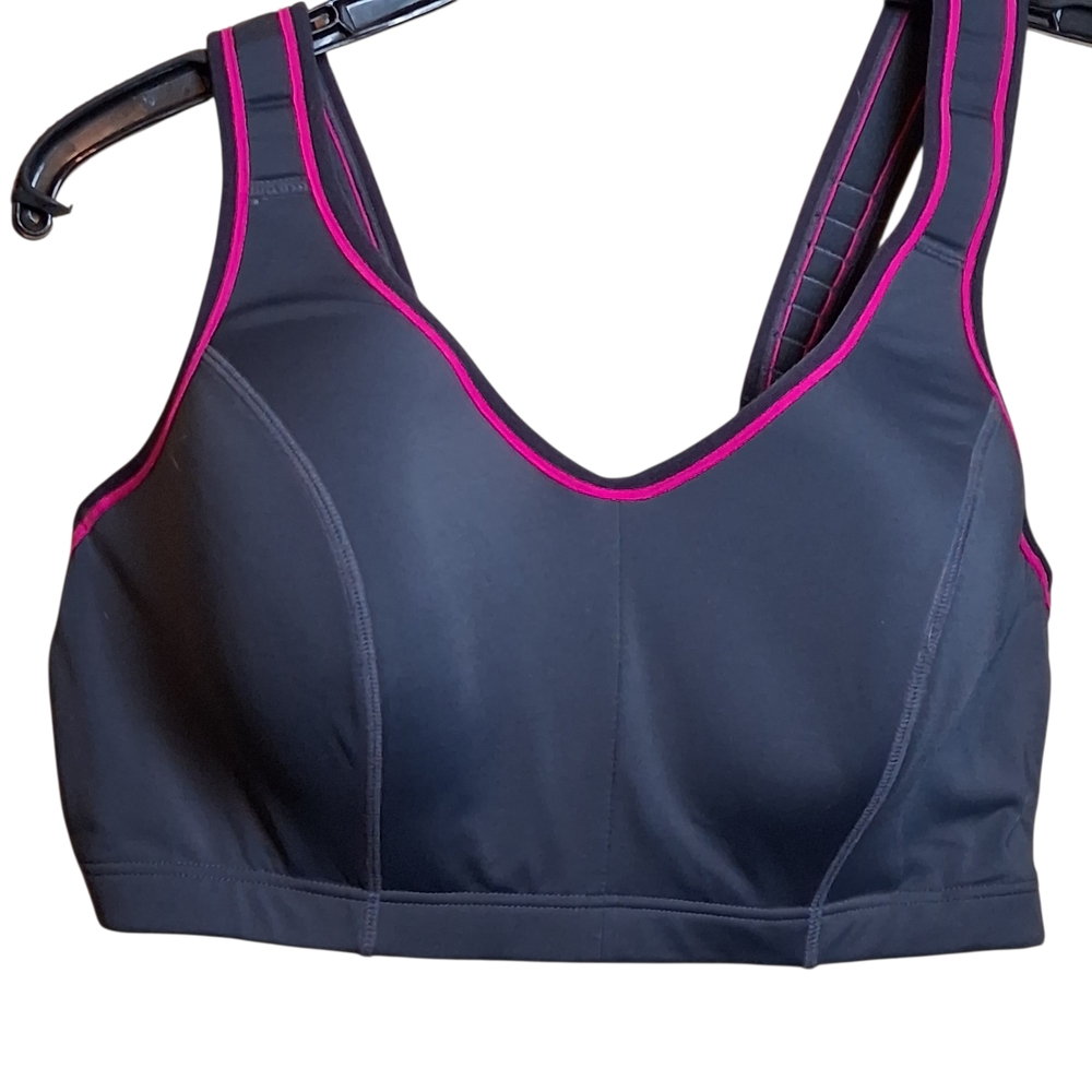 Sport By Cacique Bra Sz 42C Charcoal Gray Pink Trim Underwire Padded